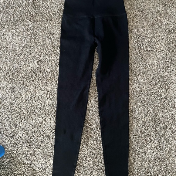 Fabletics Legging - High-Waisted Seamless Rib Legging - Picture 2 of 9